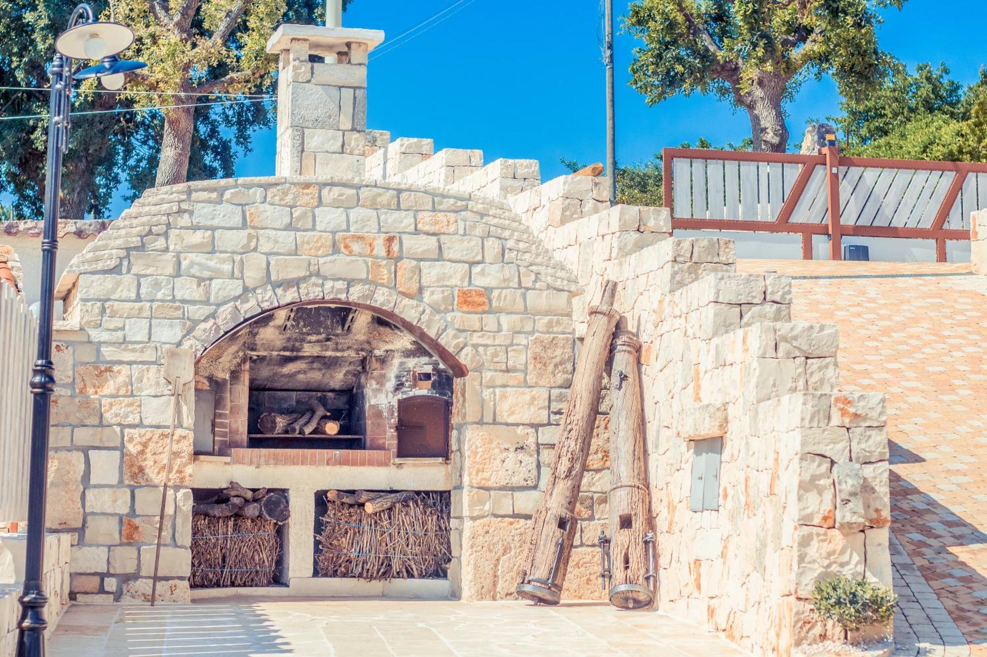 Navolte Trulli E Quiete Con Piscina Villa Locorotondo Kültér fotó