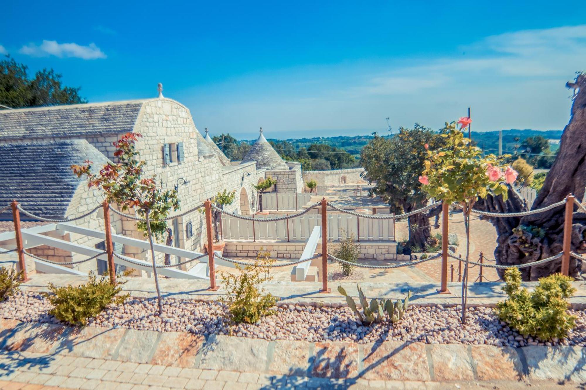 Navolte Trulli E Quiete Con Piscina Villa Locorotondo Kültér fotó