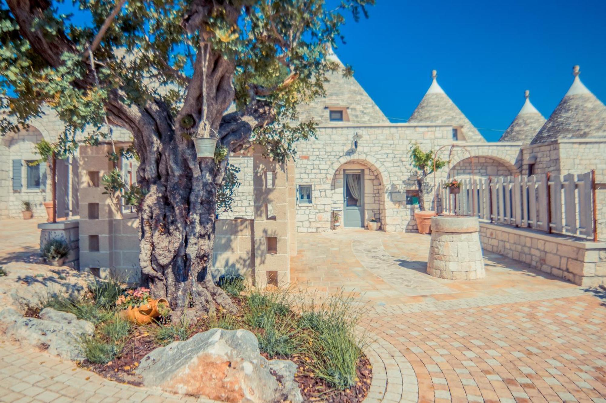 Navolte Trulli E Quiete Con Piscina Villa Locorotondo Kültér fotó