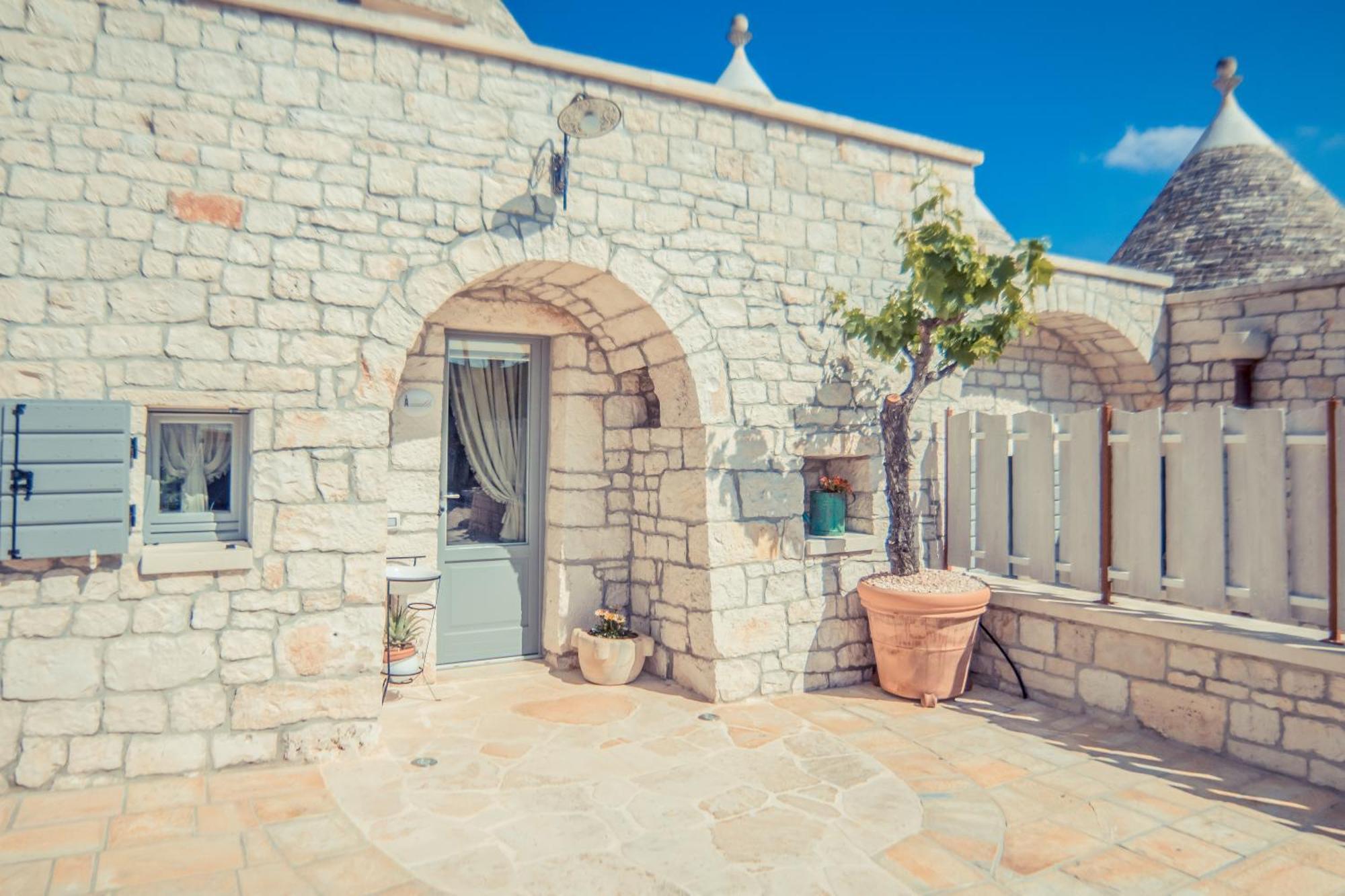 Navolte Trulli E Quiete Con Piscina Villa Locorotondo Kültér fotó
