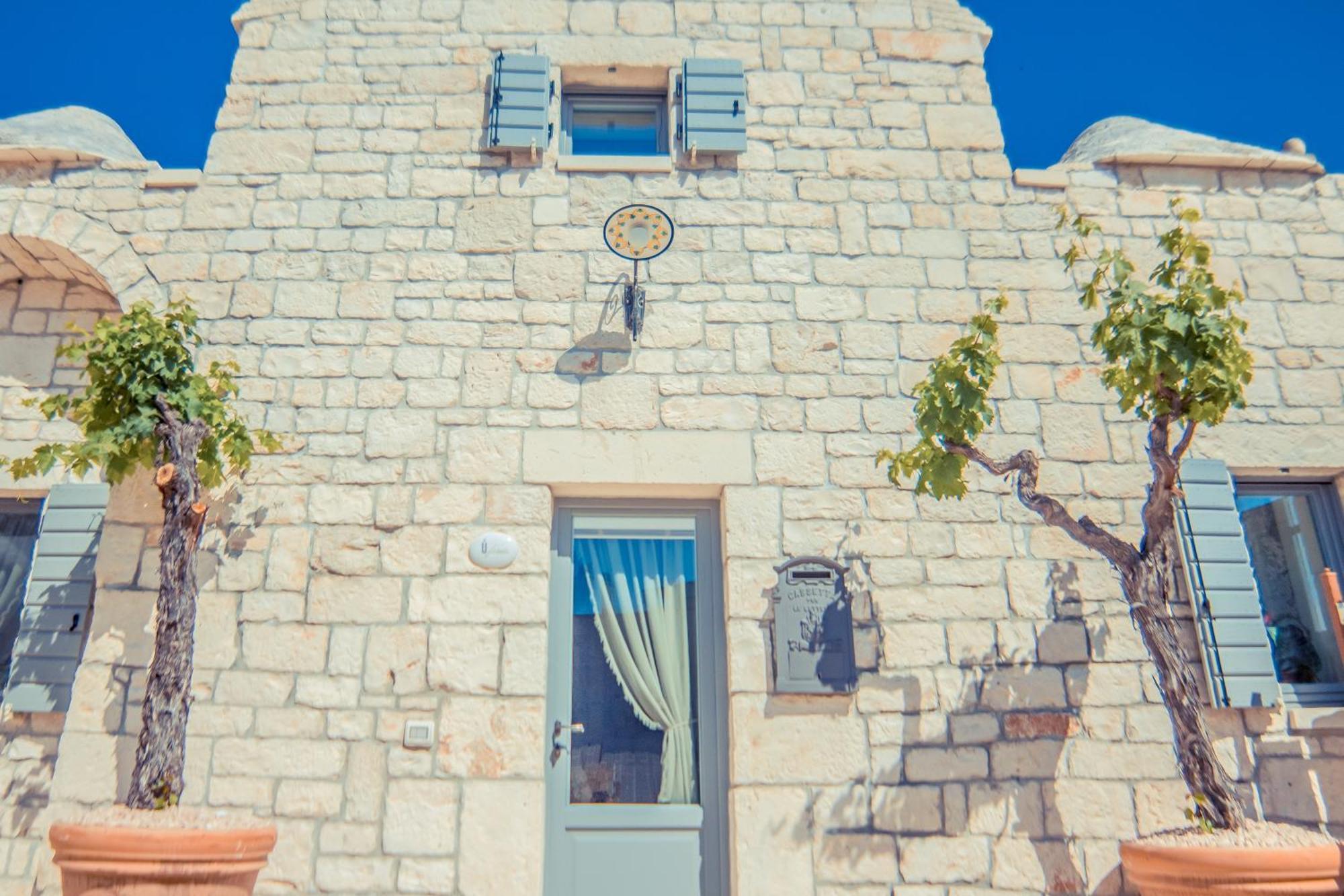 Navolte Trulli E Quiete Con Piscina Villa Locorotondo Kültér fotó